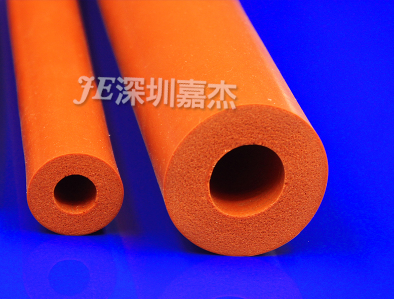 發(fā)泡硅膠管的性能方面有沒有什么聯(lián)系？