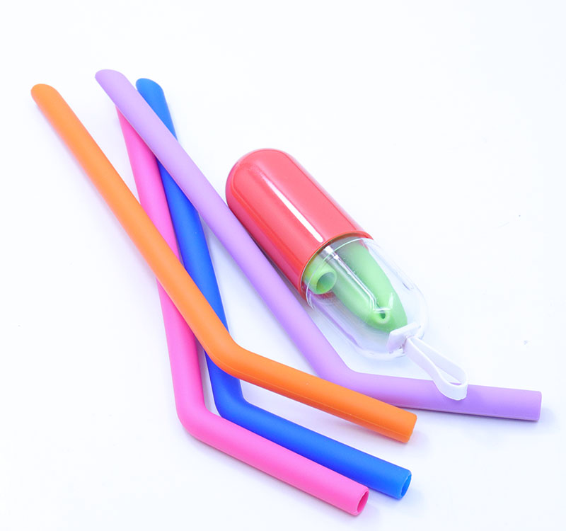 硅膠吸管能不能用熱水燙呢？用熱水燙可以進(jìn)行殺菌嗎？