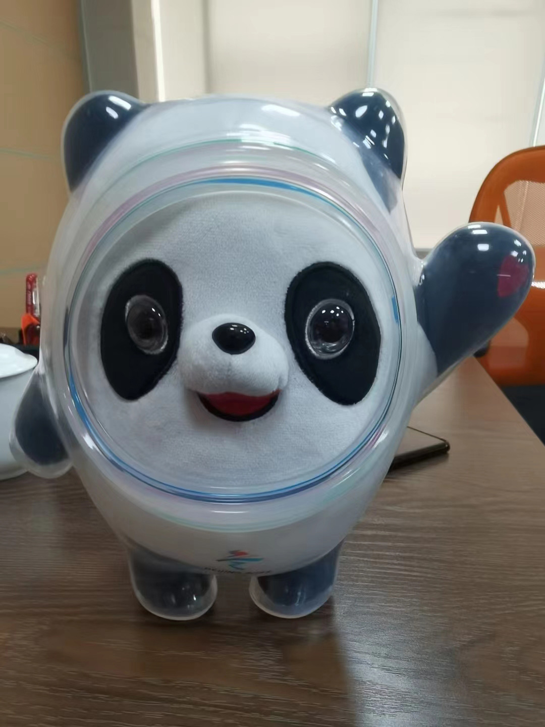 冰墩墩外殼使用的是液態(tài)硅膠嗎？